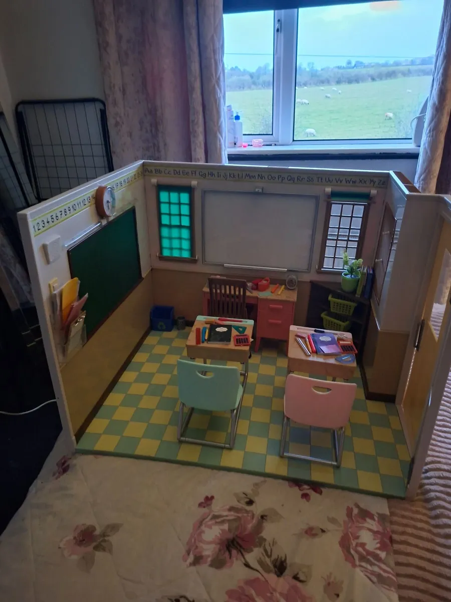 Toys - Image 1