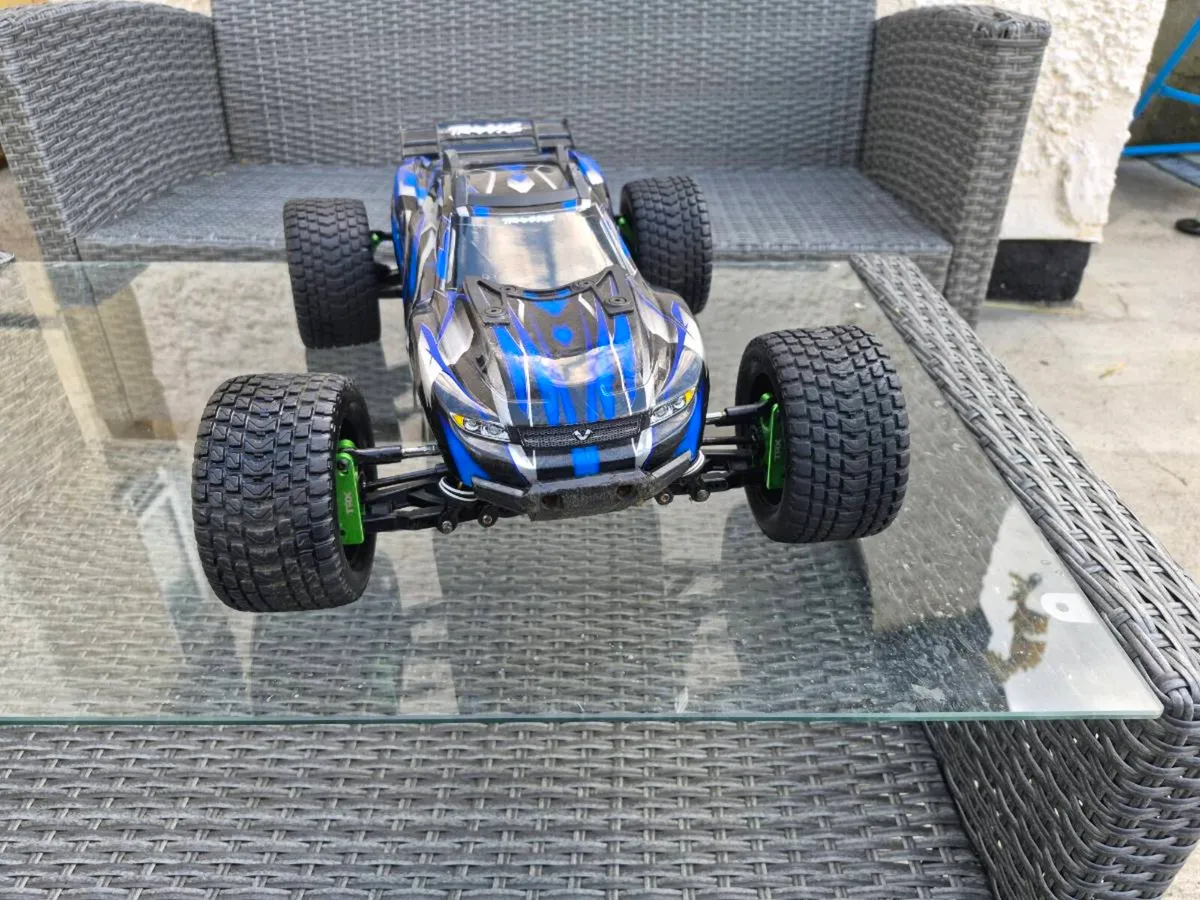 Traxxas rustler 4x4 ultimate - Image 4