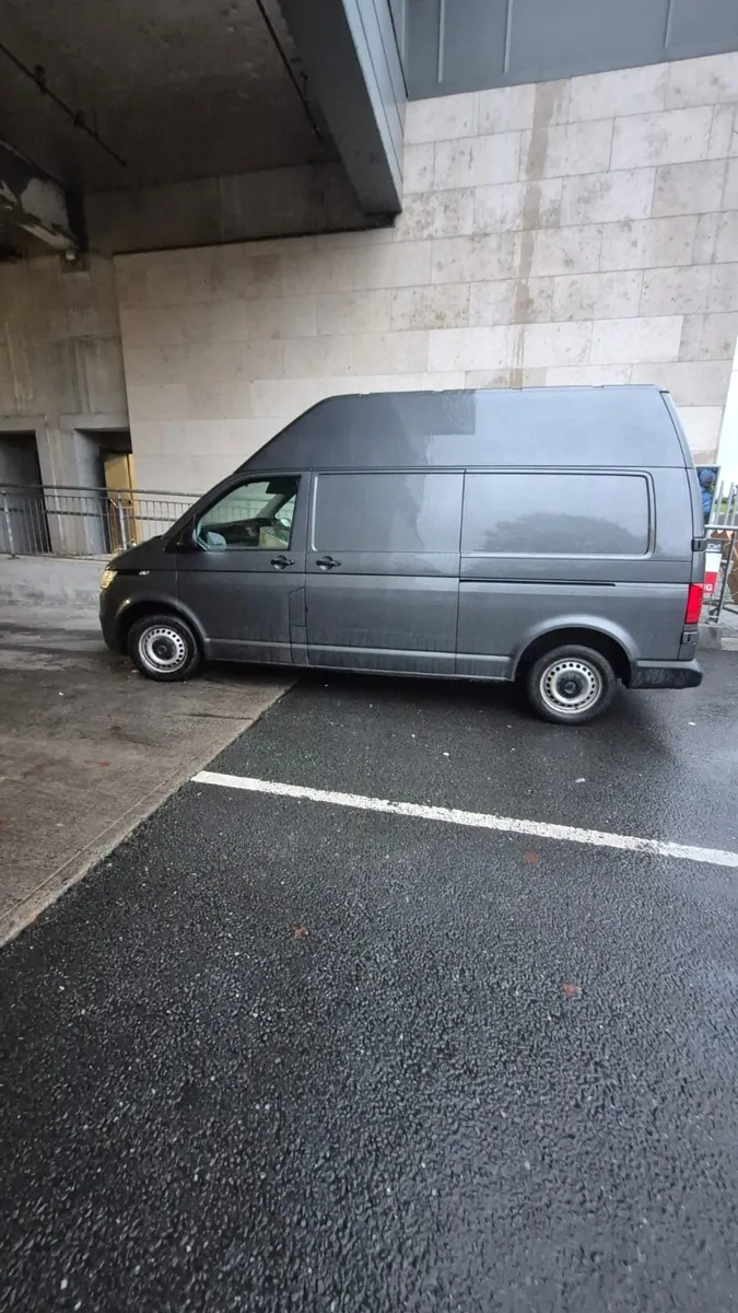 Volkswagen Transporter - Image 3