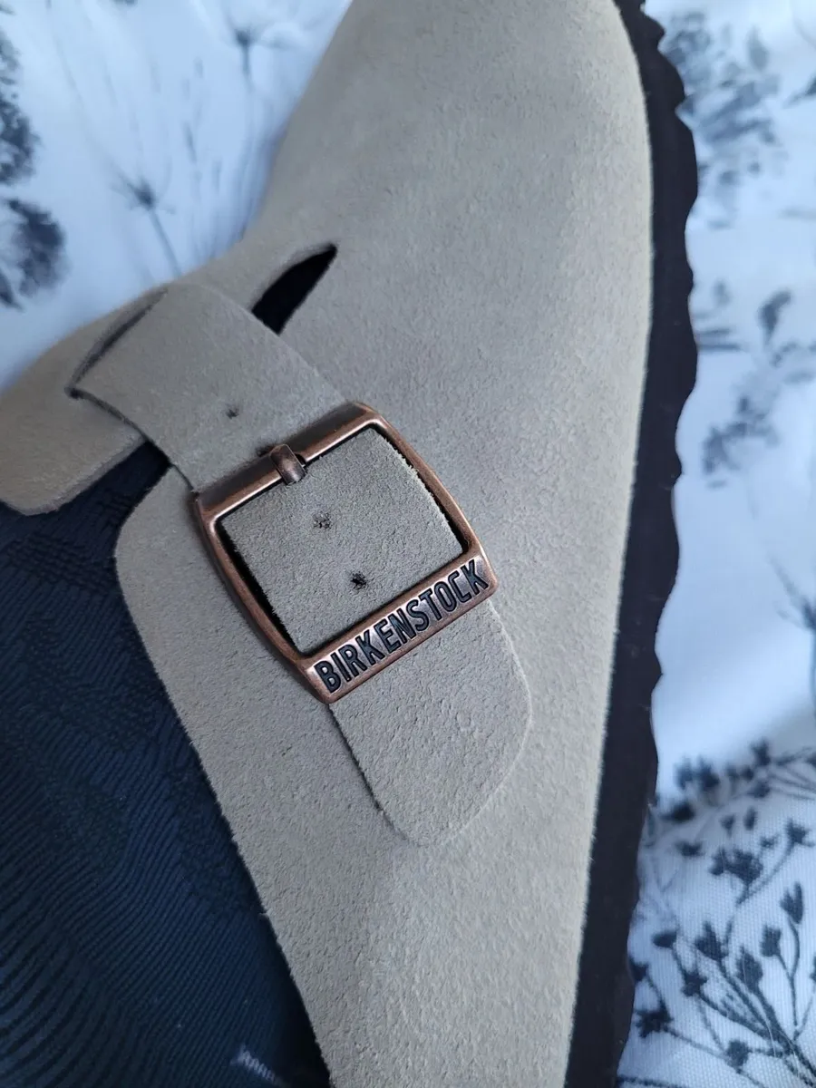 Shoes - Image 4