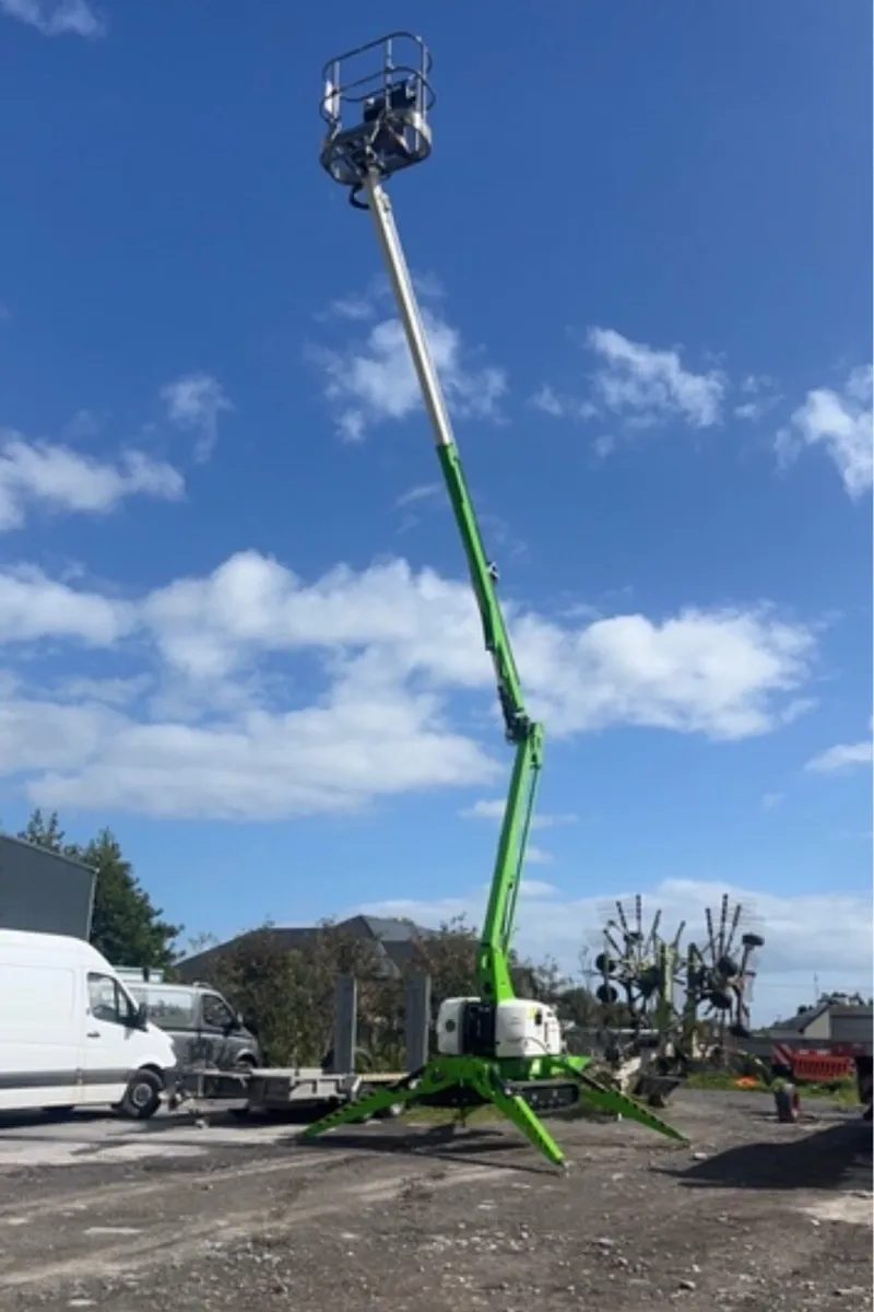 Nifty td150 tracked hoist