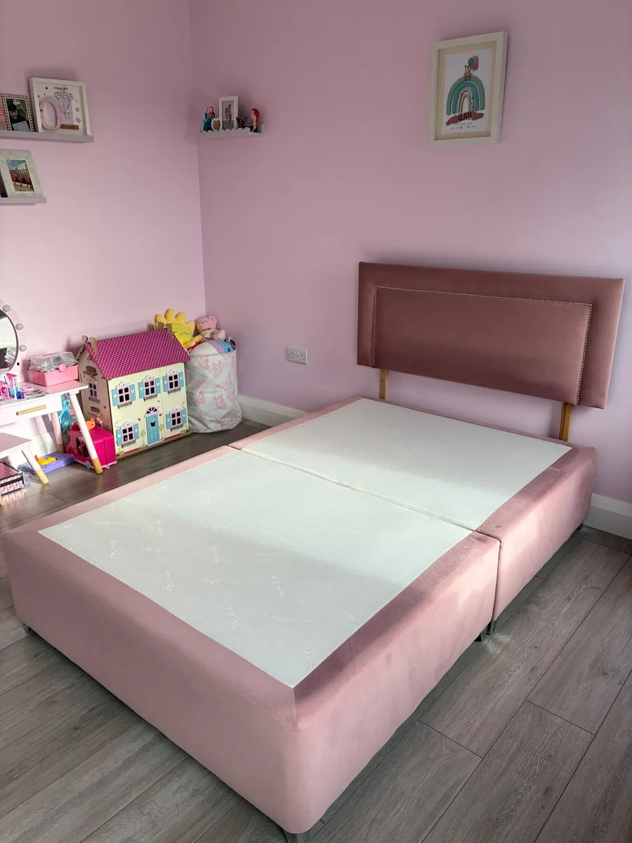 Small double bed - Image 4