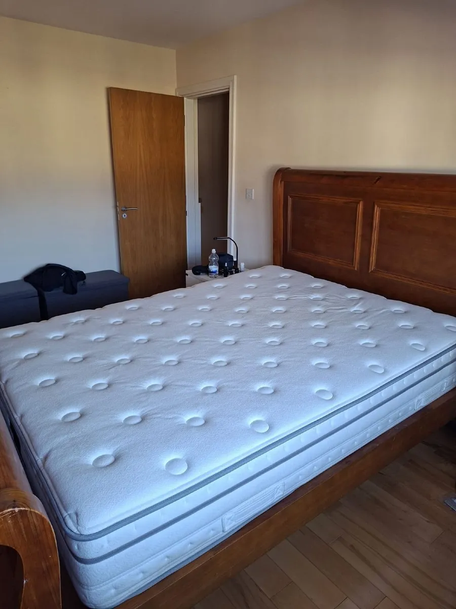 Bed - Image 2