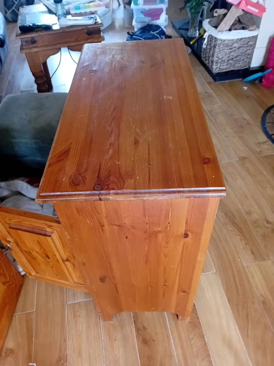 Small sideboard solid oak - Image 2