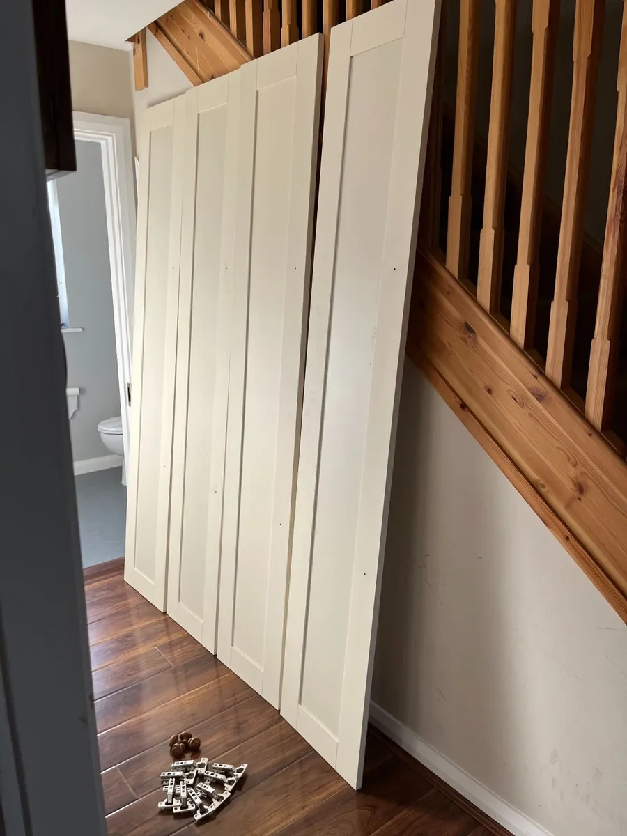 4 Wardrobe Doors available € 60 - Image 3