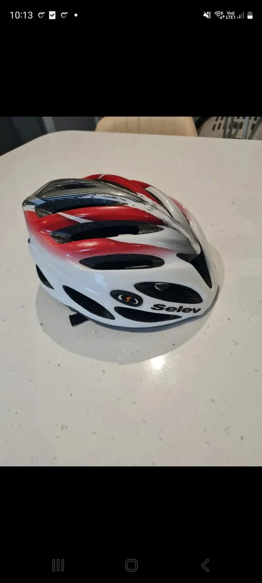 Bike helmets - Image 4
