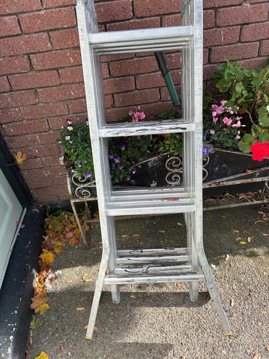 Foldable ladder 1.3 - 4.9 m - Image 2