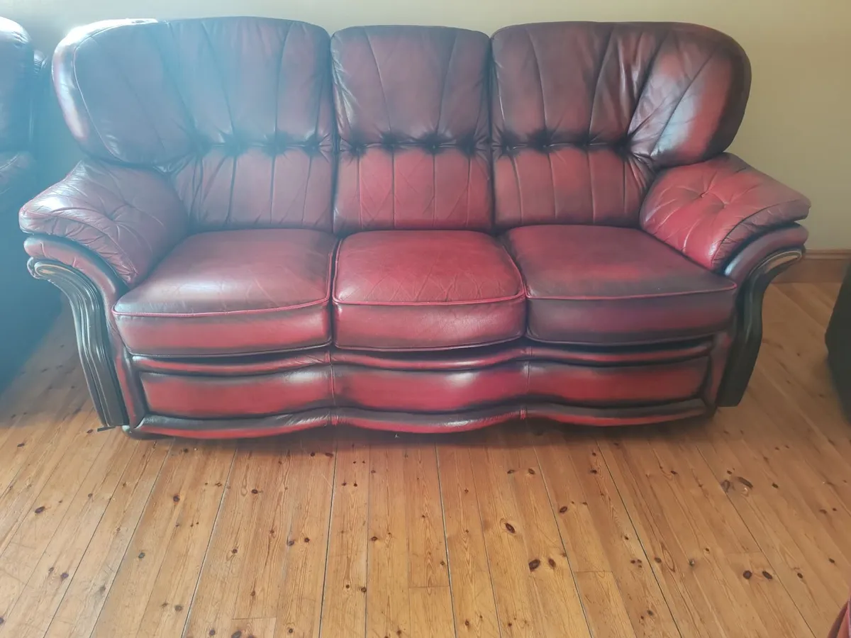 Settee & Armchairs - Image 1