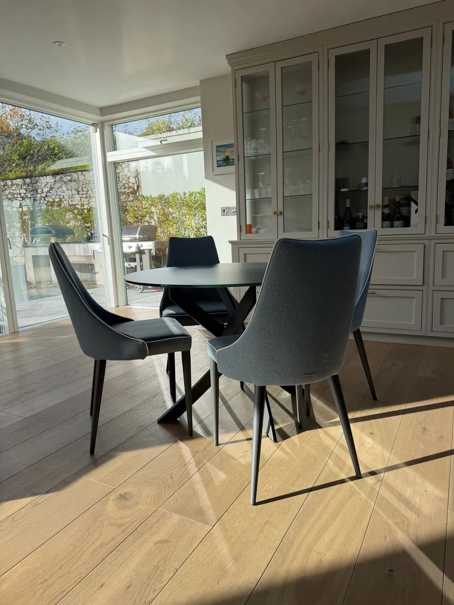 Bontempi Luxury Dining Table and 4 Chairs - Image 2