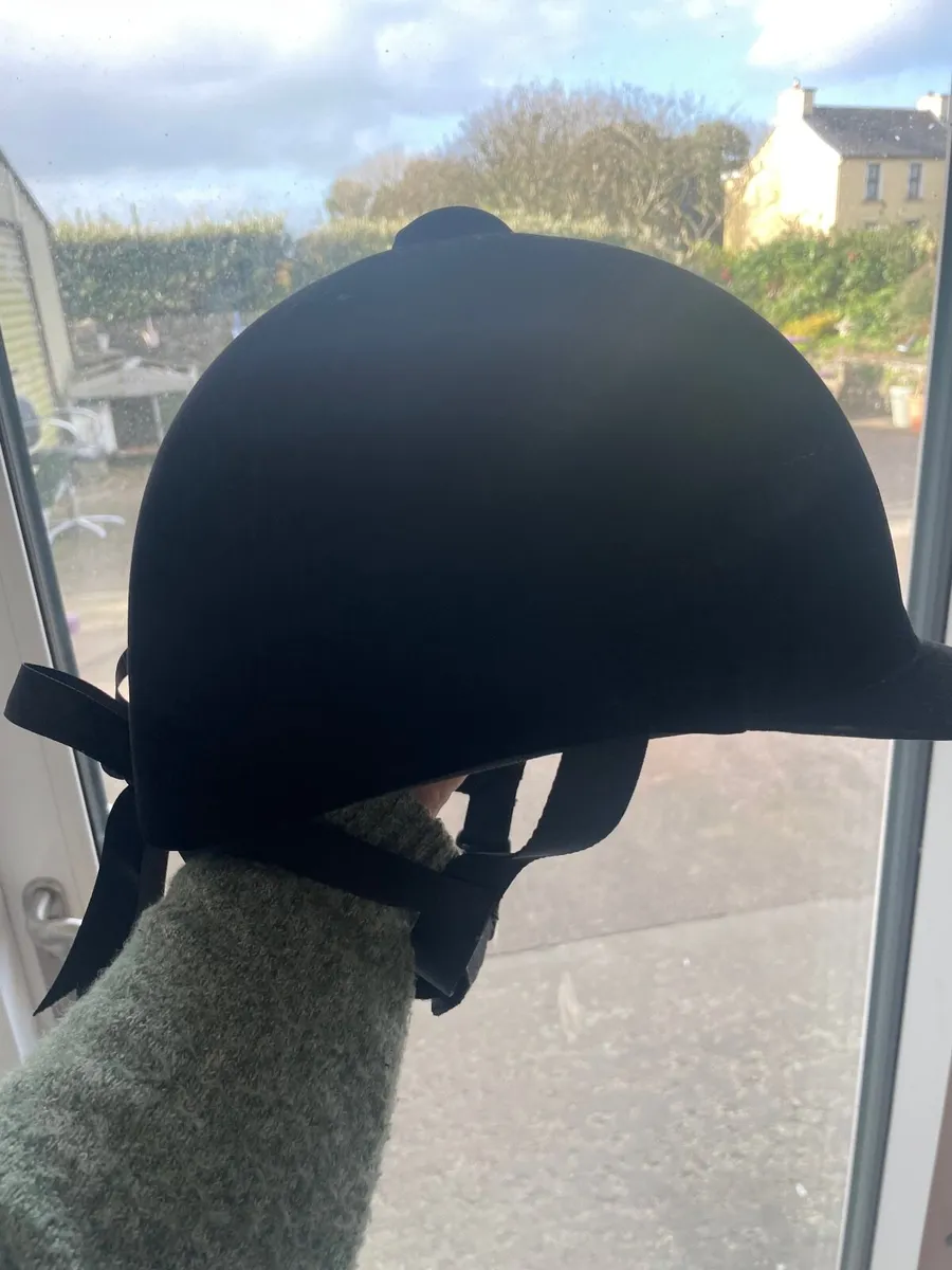 Horse riding hat - Image 3