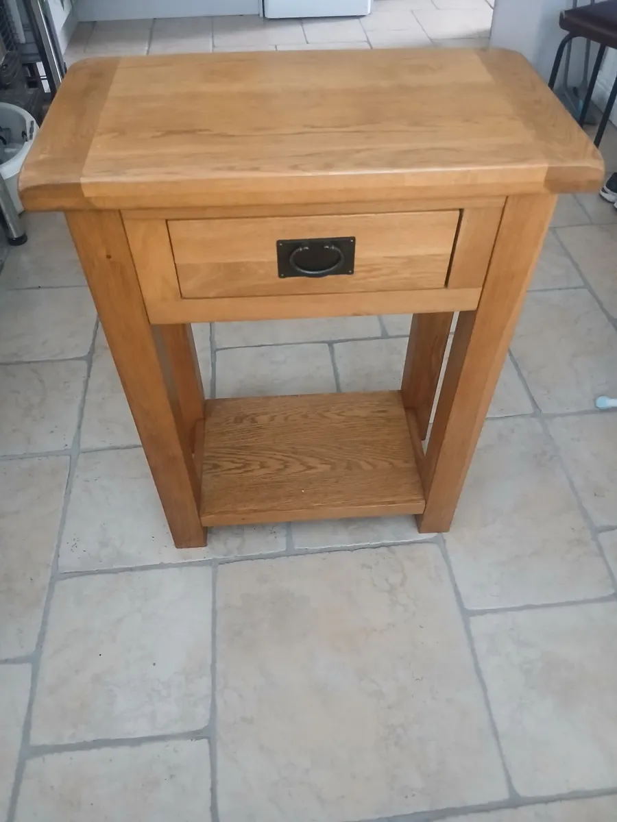 Console Table - Image 1