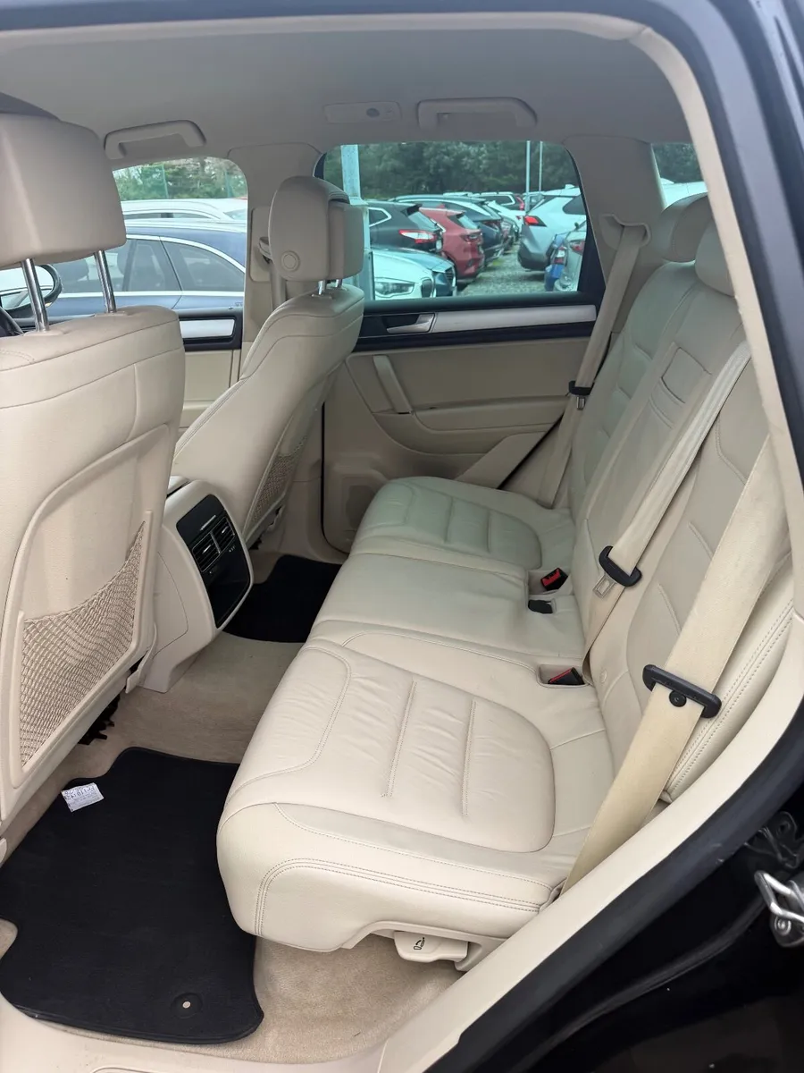 Volkswagen Touareg 2017 - Image 3