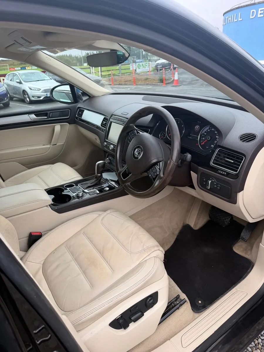 Volkswagen Touareg 2017 - Image 4