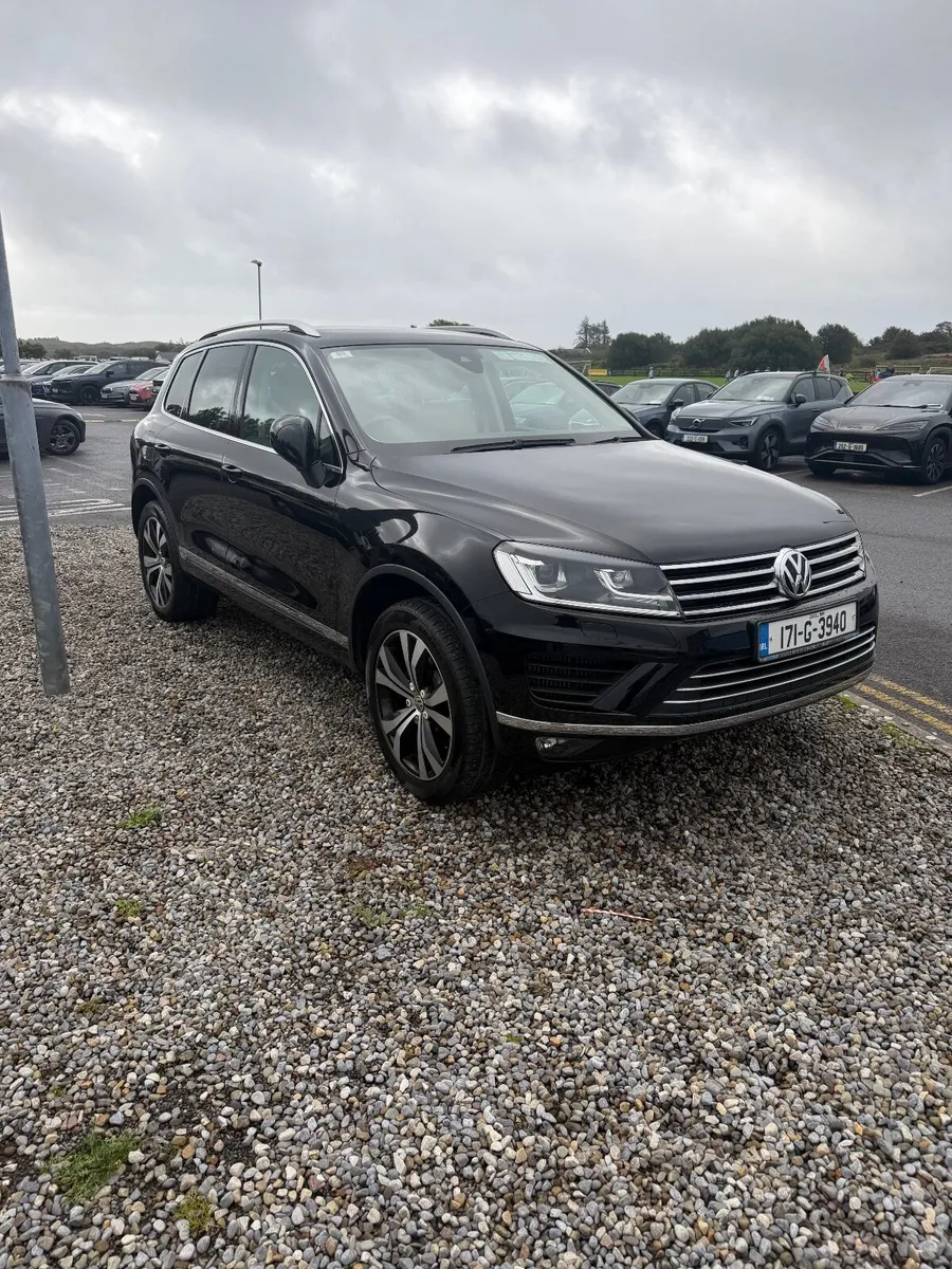 Volkswagen Touareg 2017 - Image 1