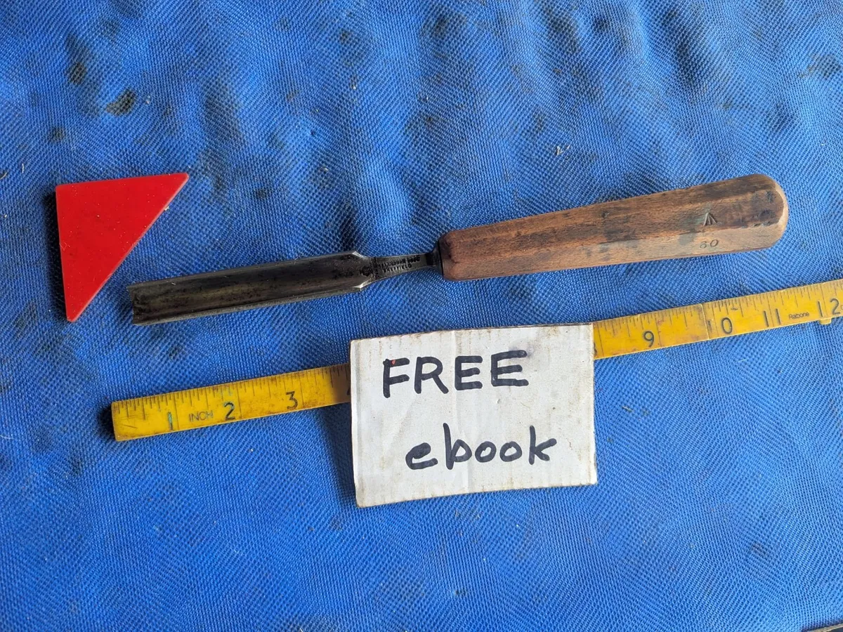 7/8" Woodcarving Gouge - Image 1