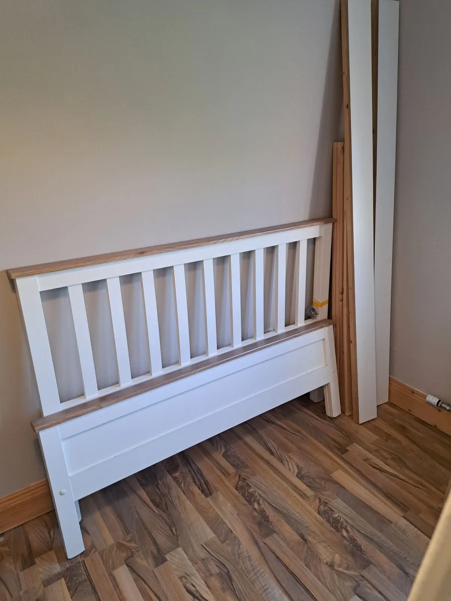 Double bed - Image 1