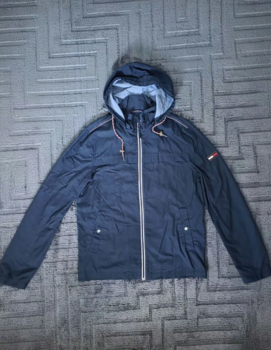 Tommy Hilfiger Denim Hooded Jacket – XXL – €35 - Image 1