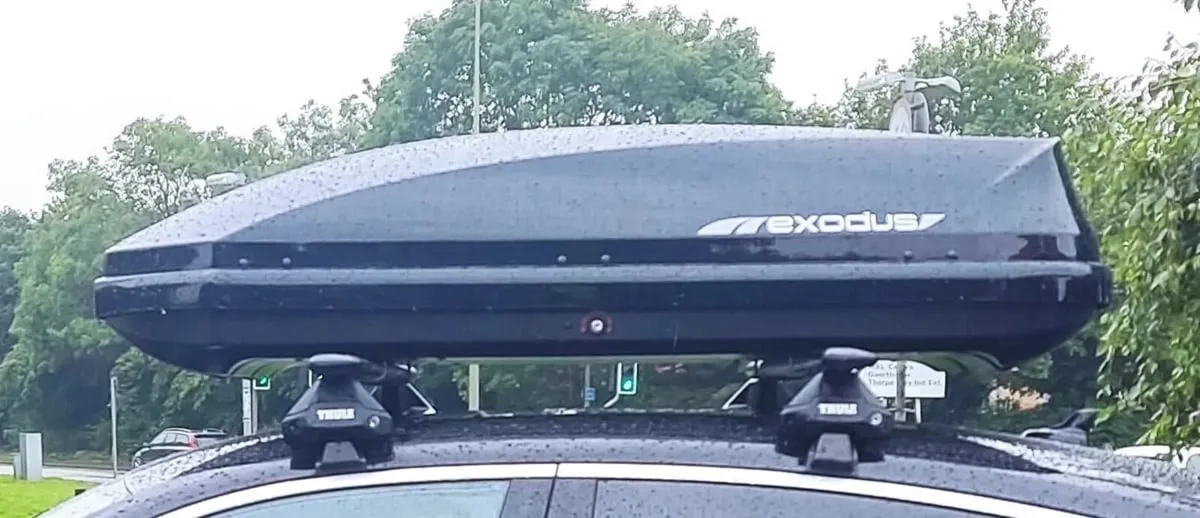 Ford Galaxy Roof Bars and Roof Box - Image 3