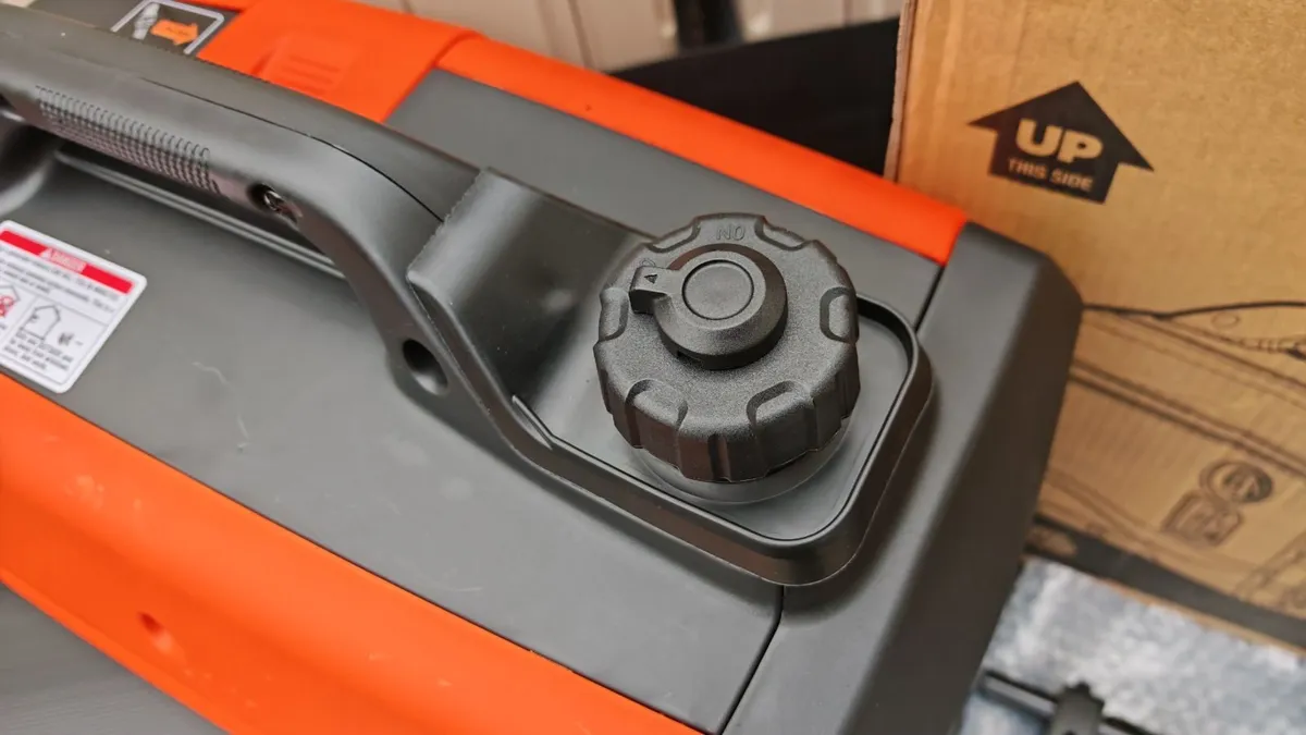 New 2.3KW Inverter Generator with Wheels & Handle - Image 4