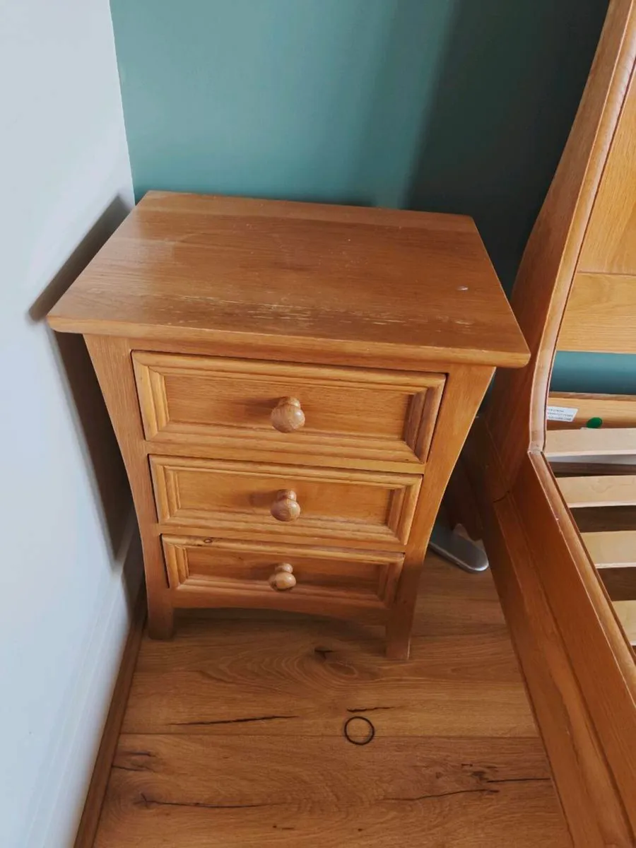 King Slay bed - excellent condition and lockers - Image 2