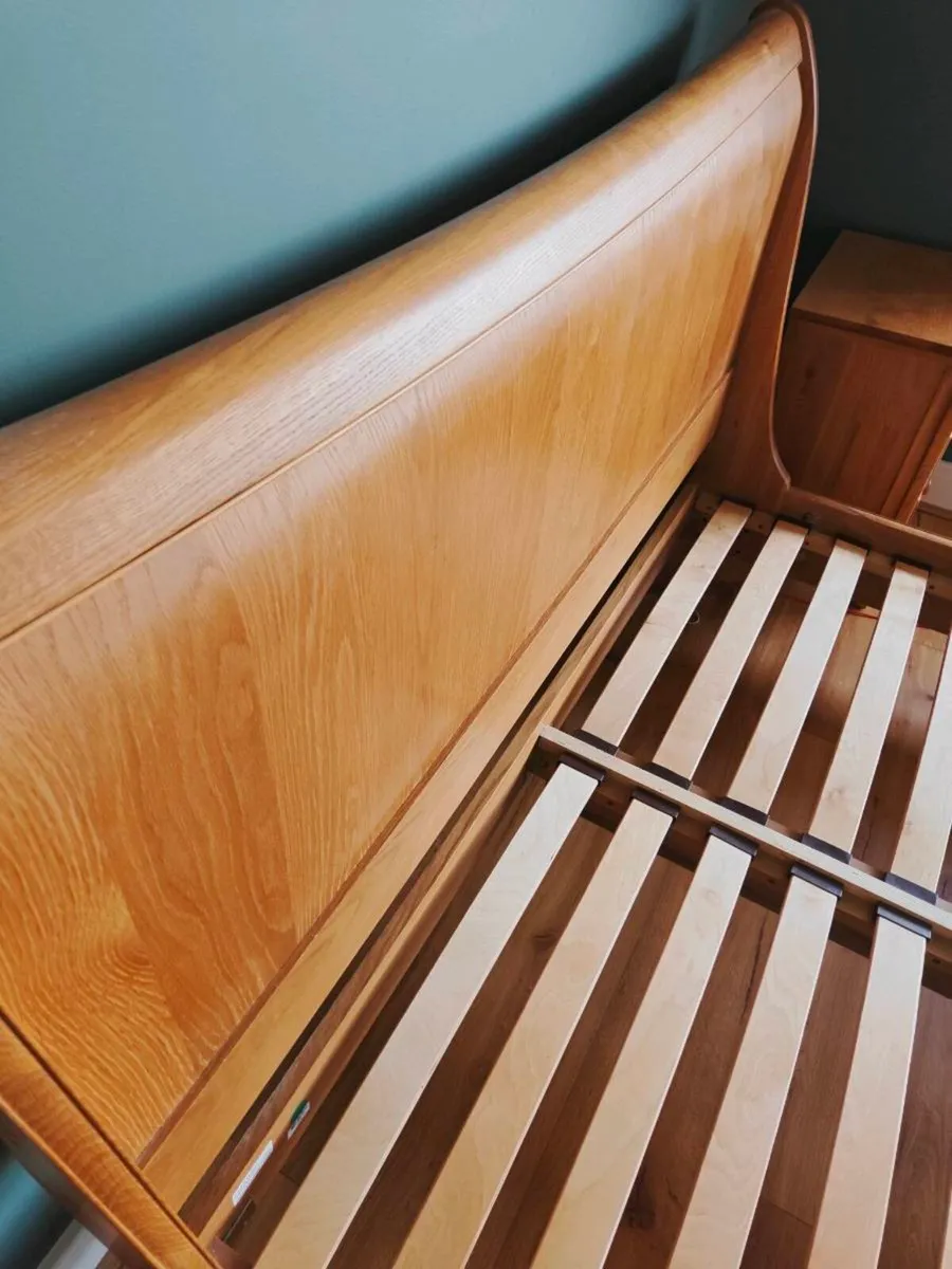 King Slay bed - excellent condition and lockers - Image 3