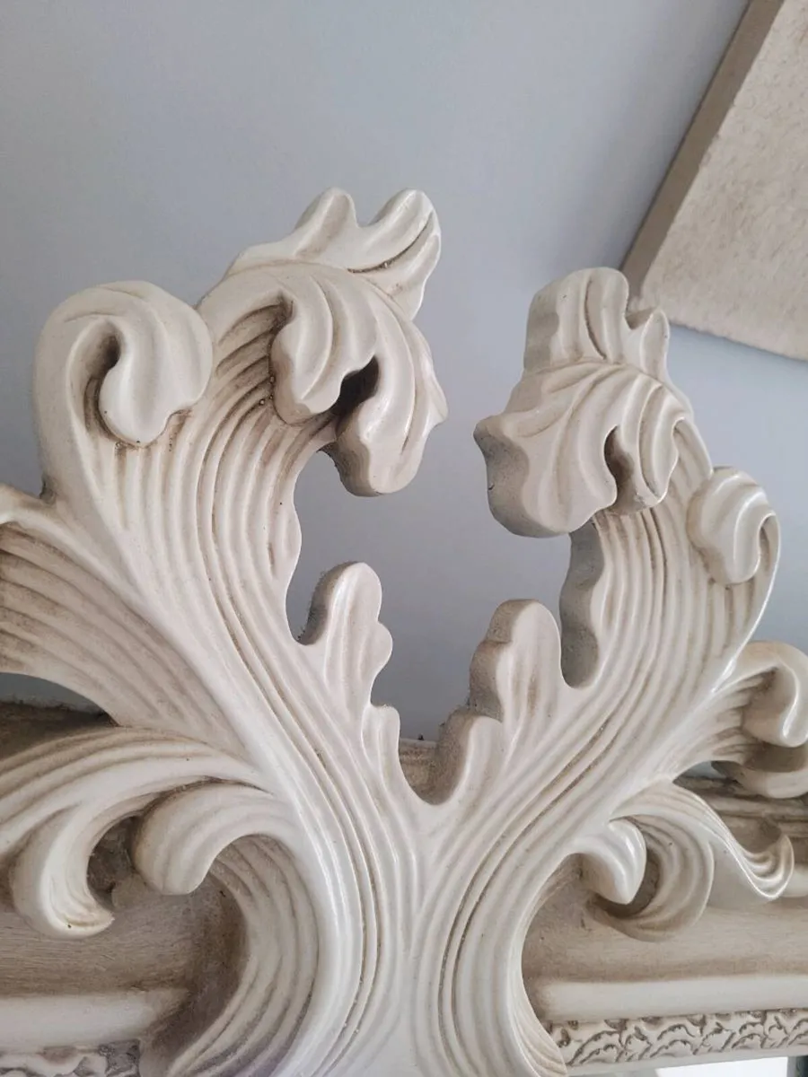 Mirror - Image 2