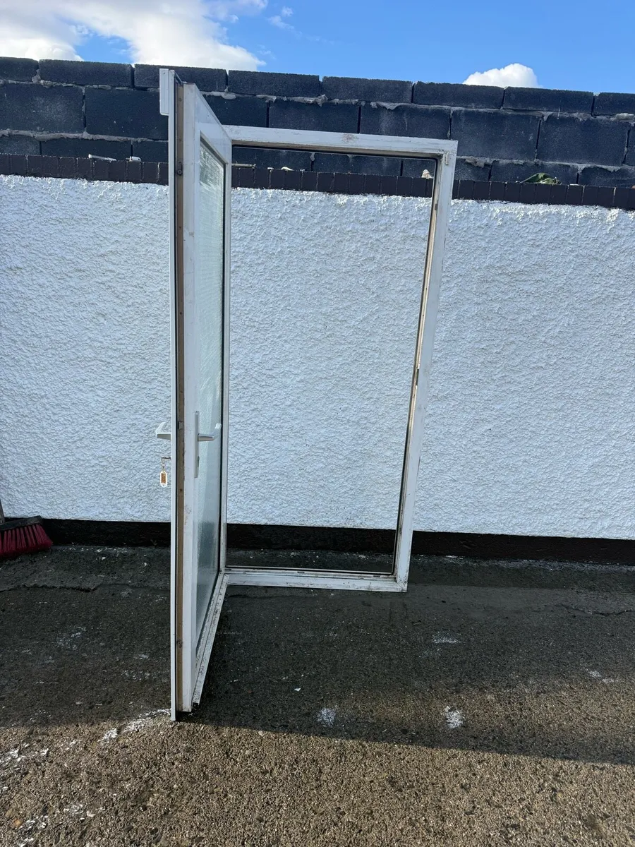 Pvc, Back door - Image 3