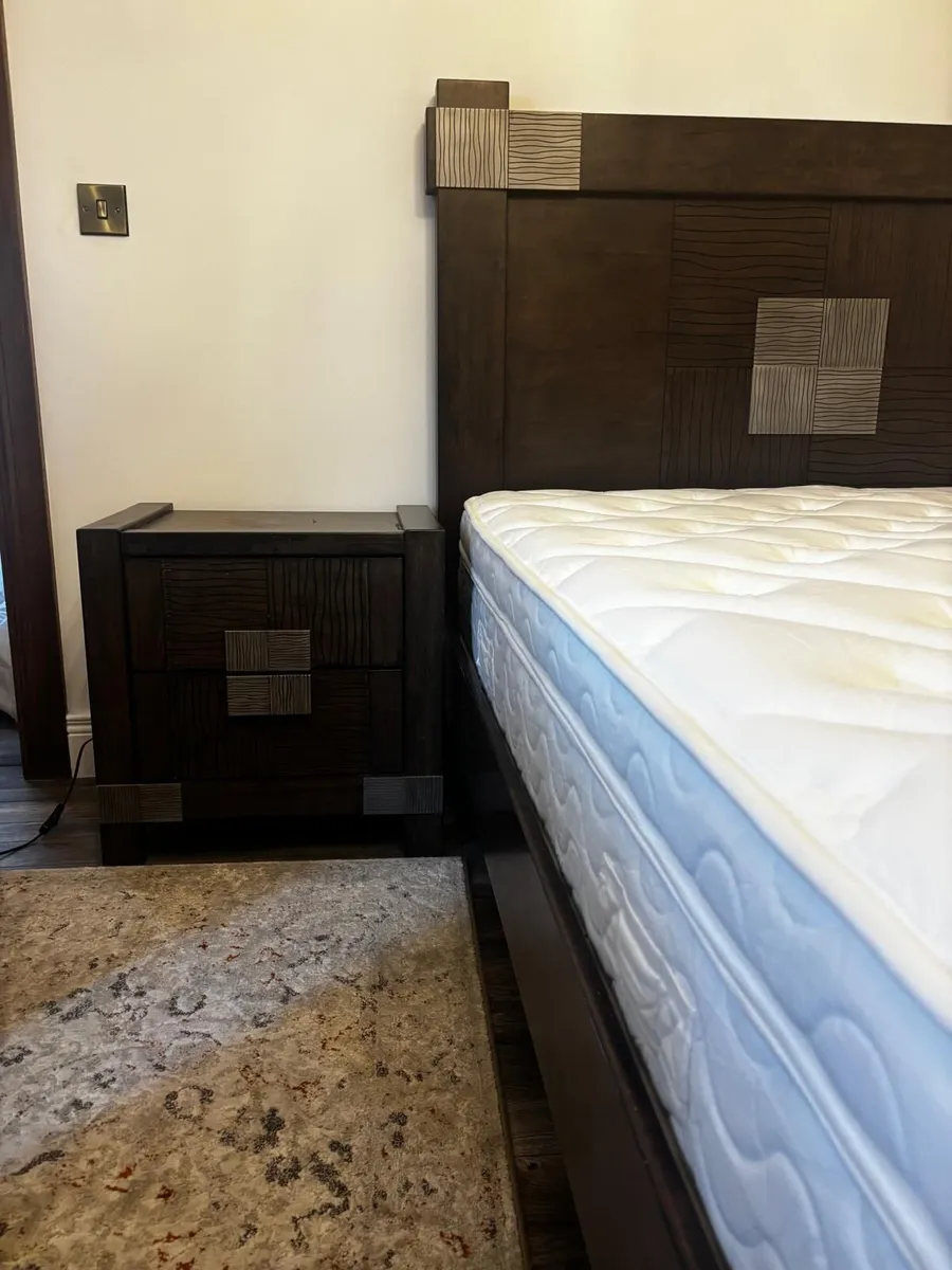 Bed , locker's, mattress - Image 2