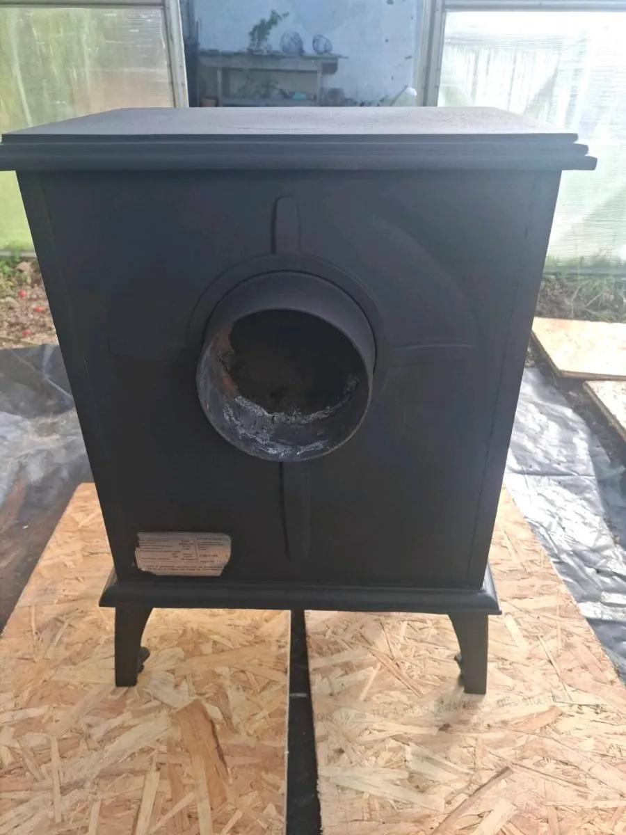 Stove - Image 4