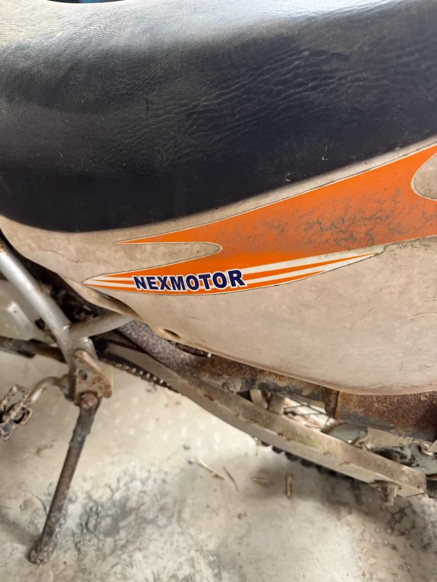 Dirt Bike - Image 4