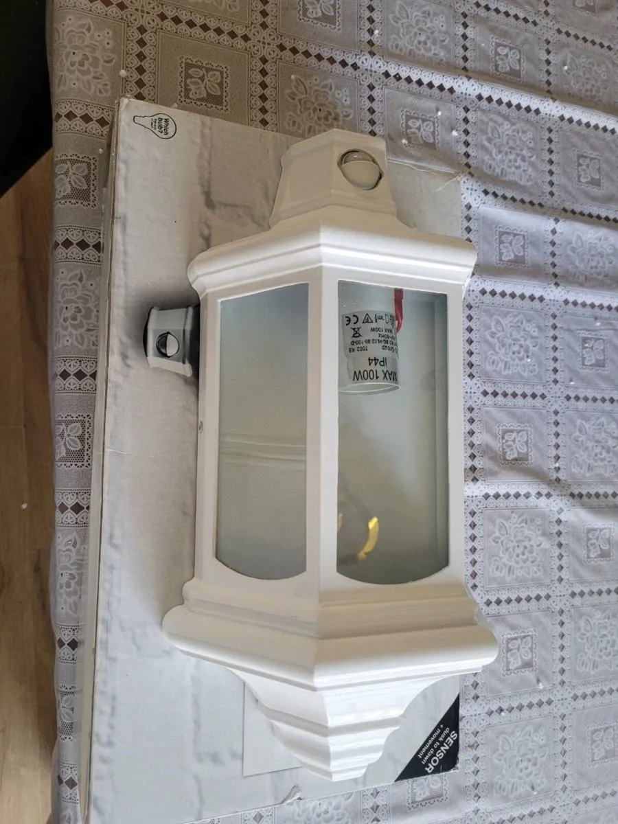 Outdoor Light - Image 2