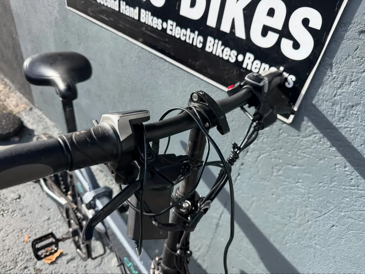 Fiido D2 electric bike - Image 3