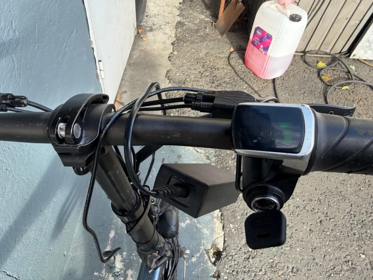 Fiido D2 electric bike - Image 2