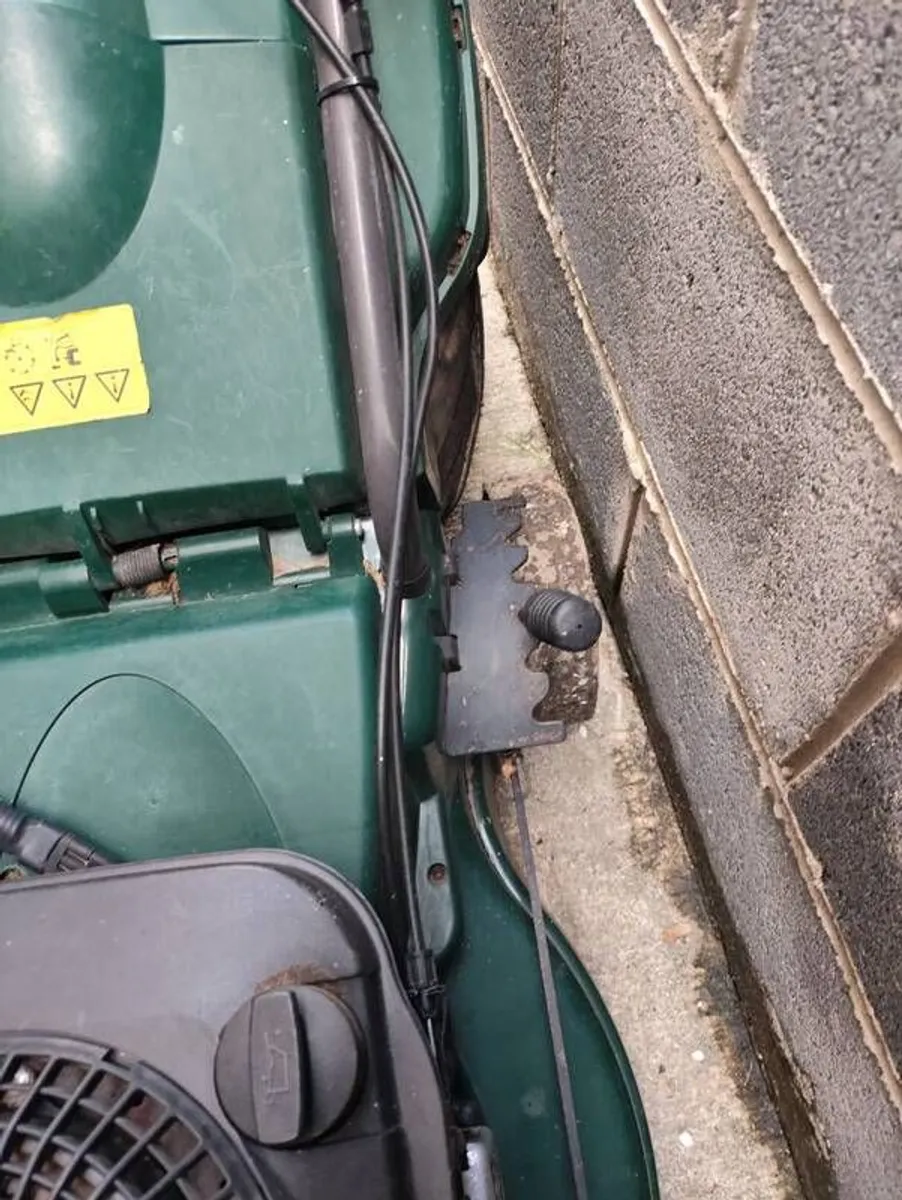 Lawnmower - Image 4
