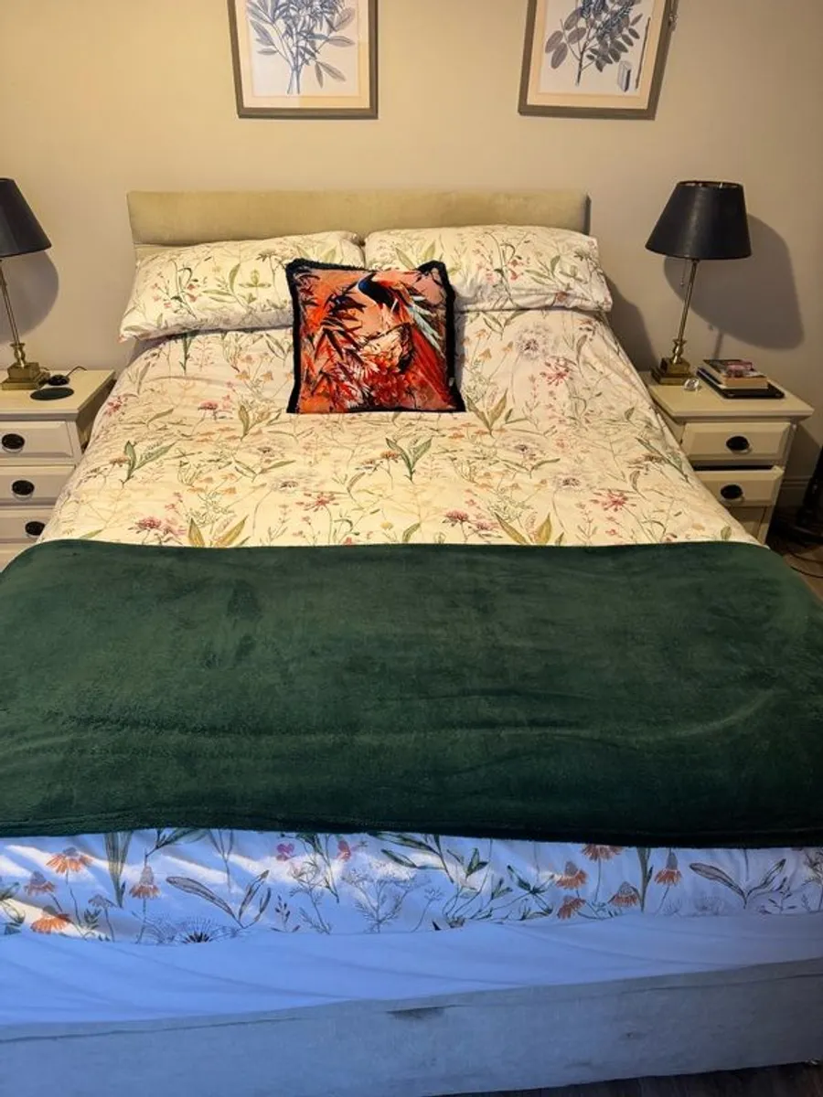 Bed 4ft6 and headboard and pillow top mattress and storage - Image 3