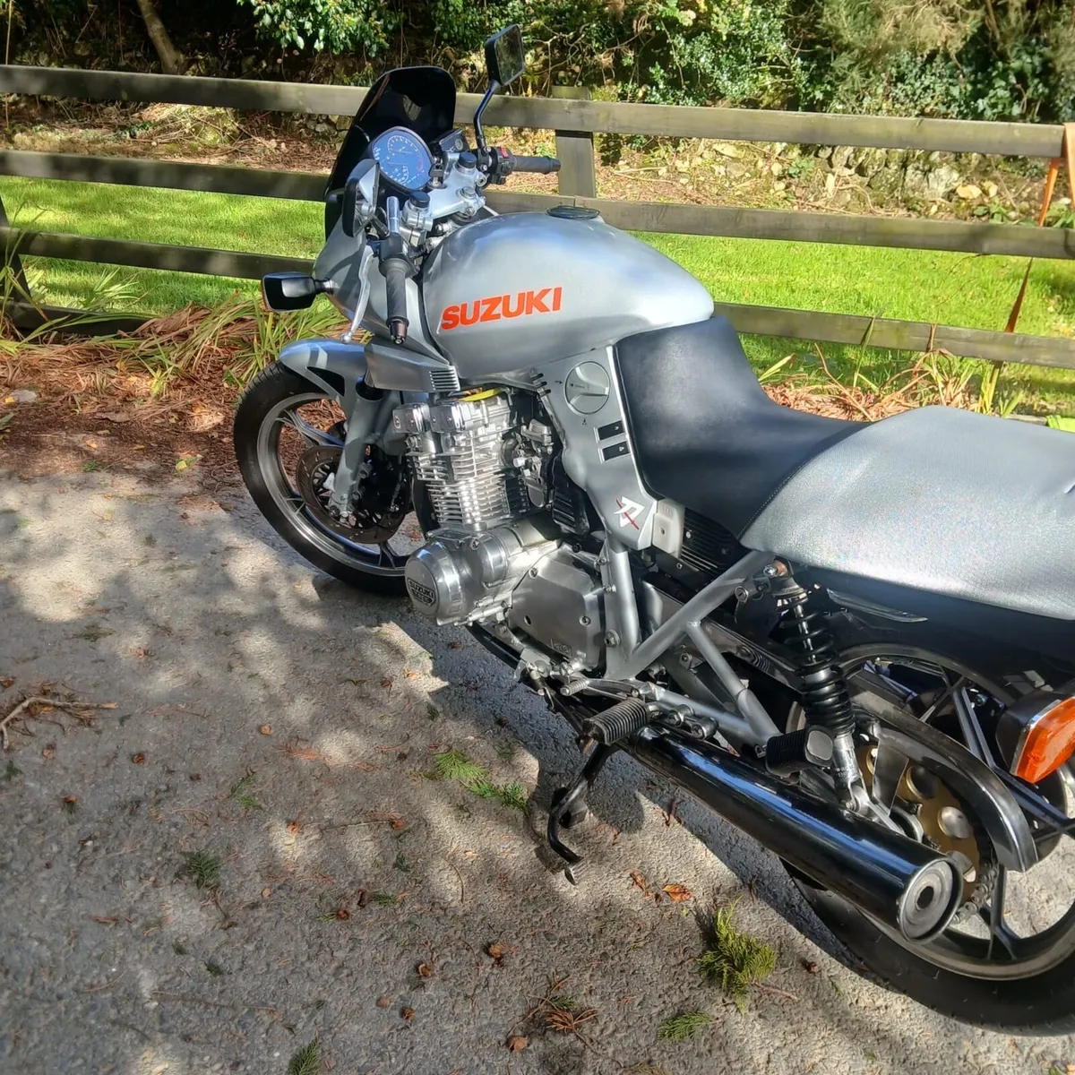 Suzuki Katana 750 - Image 3