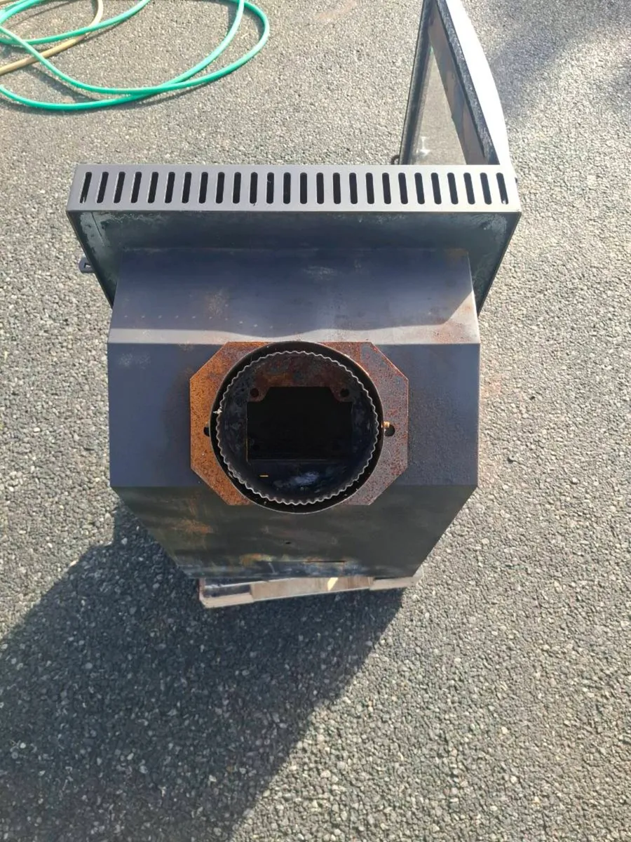 Stove - Image 4