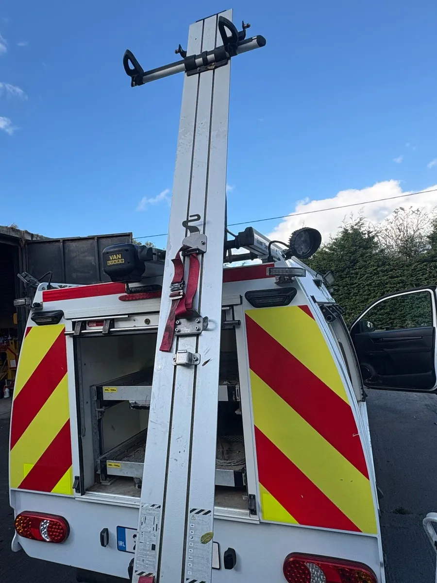 Rhino Roof ladder carrier - Image 4