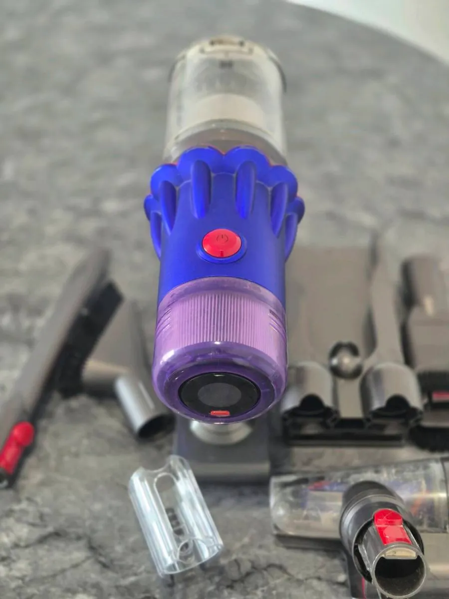 Dyson - Image 3