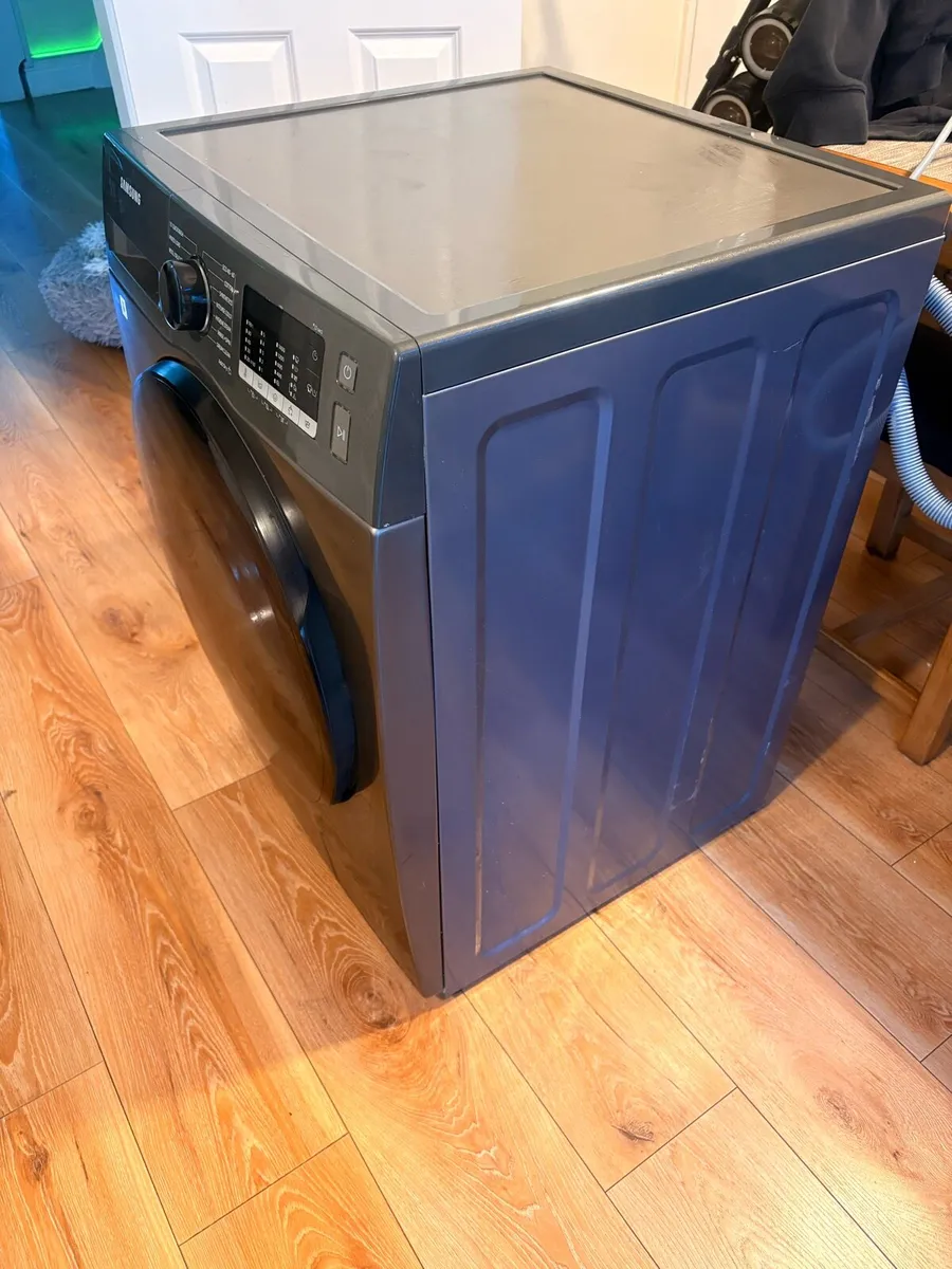 Samsung washing machine build in dryer - Image 2