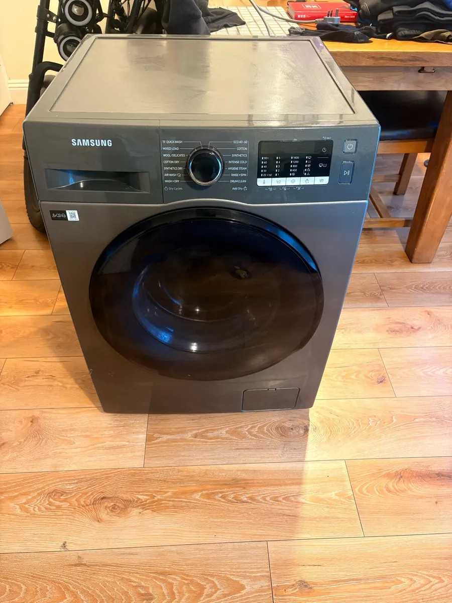 Samsung washing machine build in dryer - Image 1