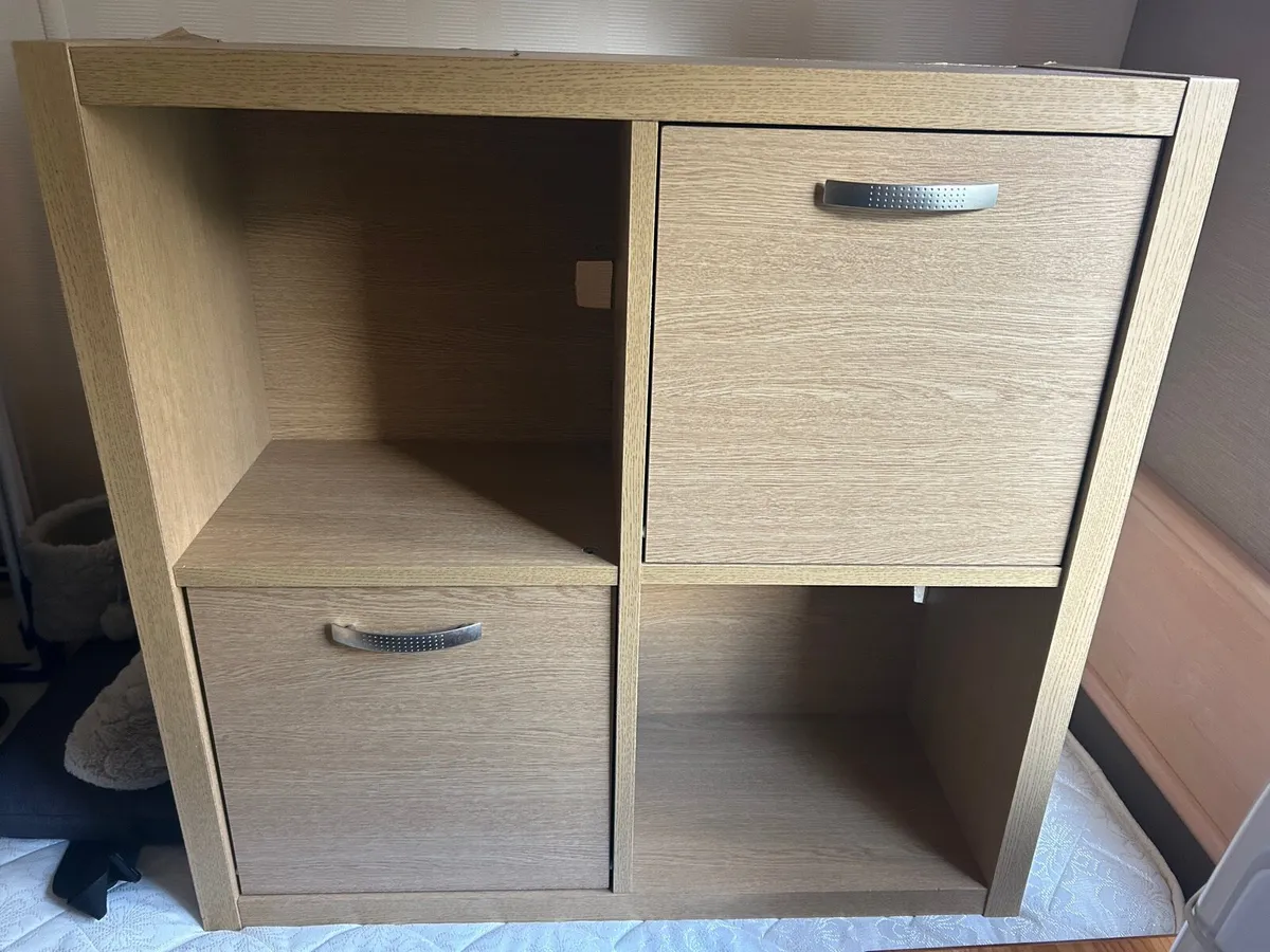 Storage cabinet - Image 1