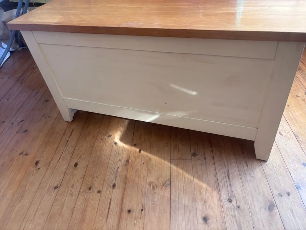 Wooden Blanket Box - Image 2