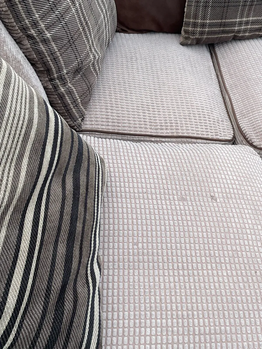 Harvey Norman corner sofa free delivery - Image 2