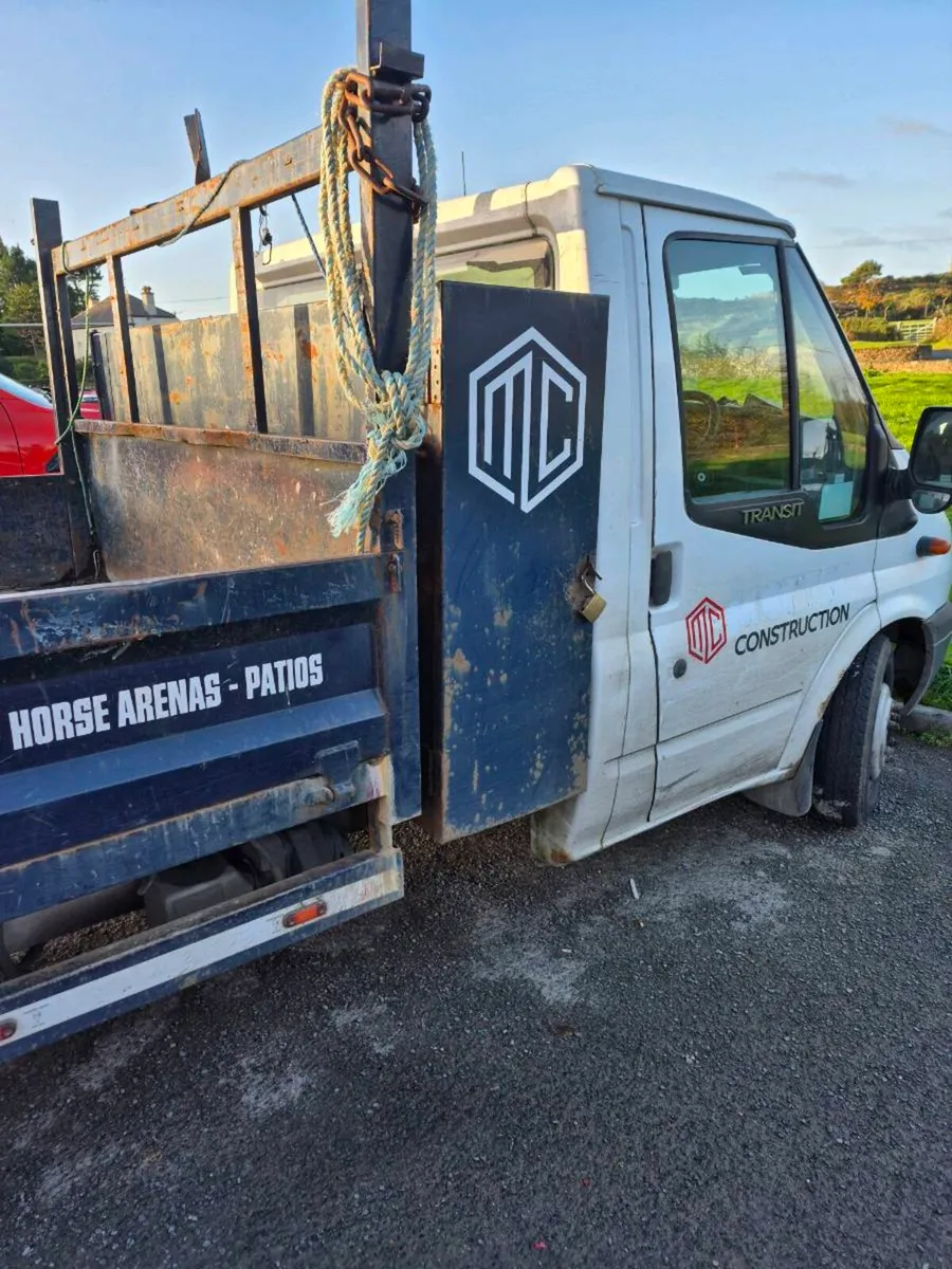 Ford tipper - Image 2