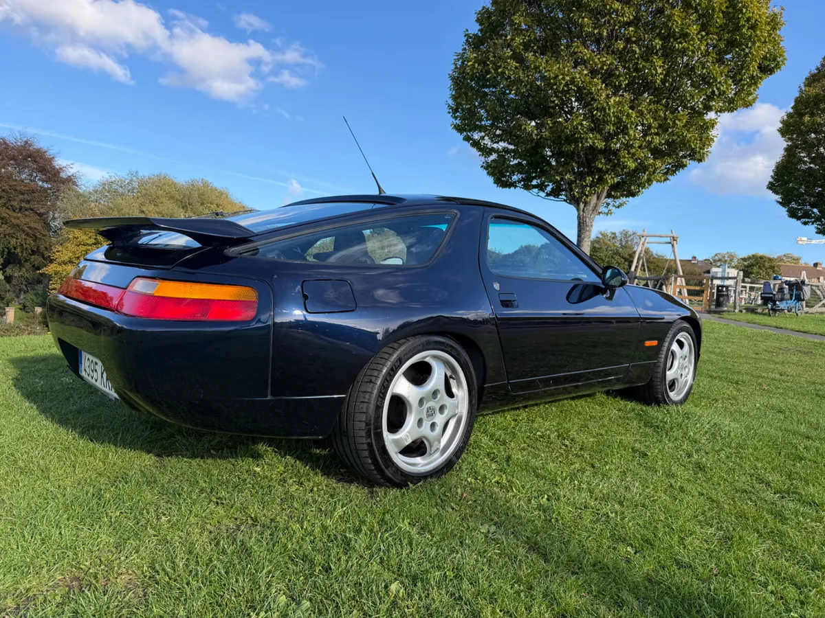 1992 PORSCHE 928GTS Auto 5.4 V8 LHD - Image 4