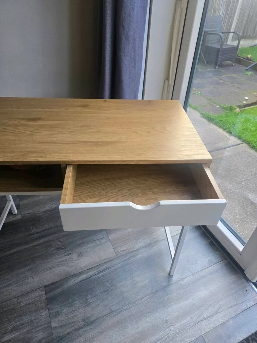 White metal frame wood top desk - Image 2