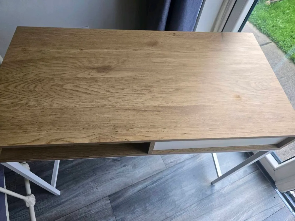 White metal frame wood top desk - Image 3