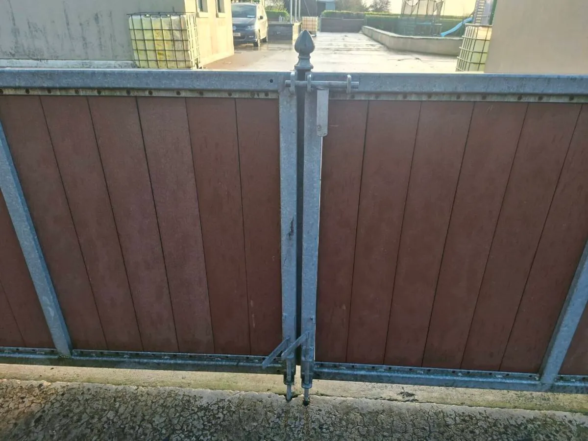Gates - Image 4