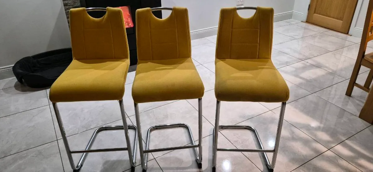Bar/island chairs